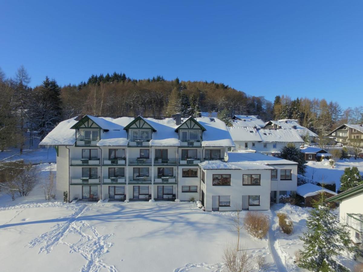 Hotel & Ferienappartements Edelweiss Вилинген Екстериор снимка
