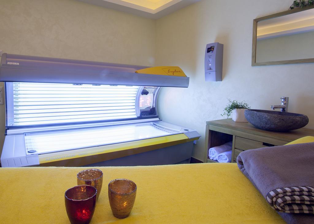 Hotel & Ferienappartements Edelweiss Вилинген Екстериор снимка